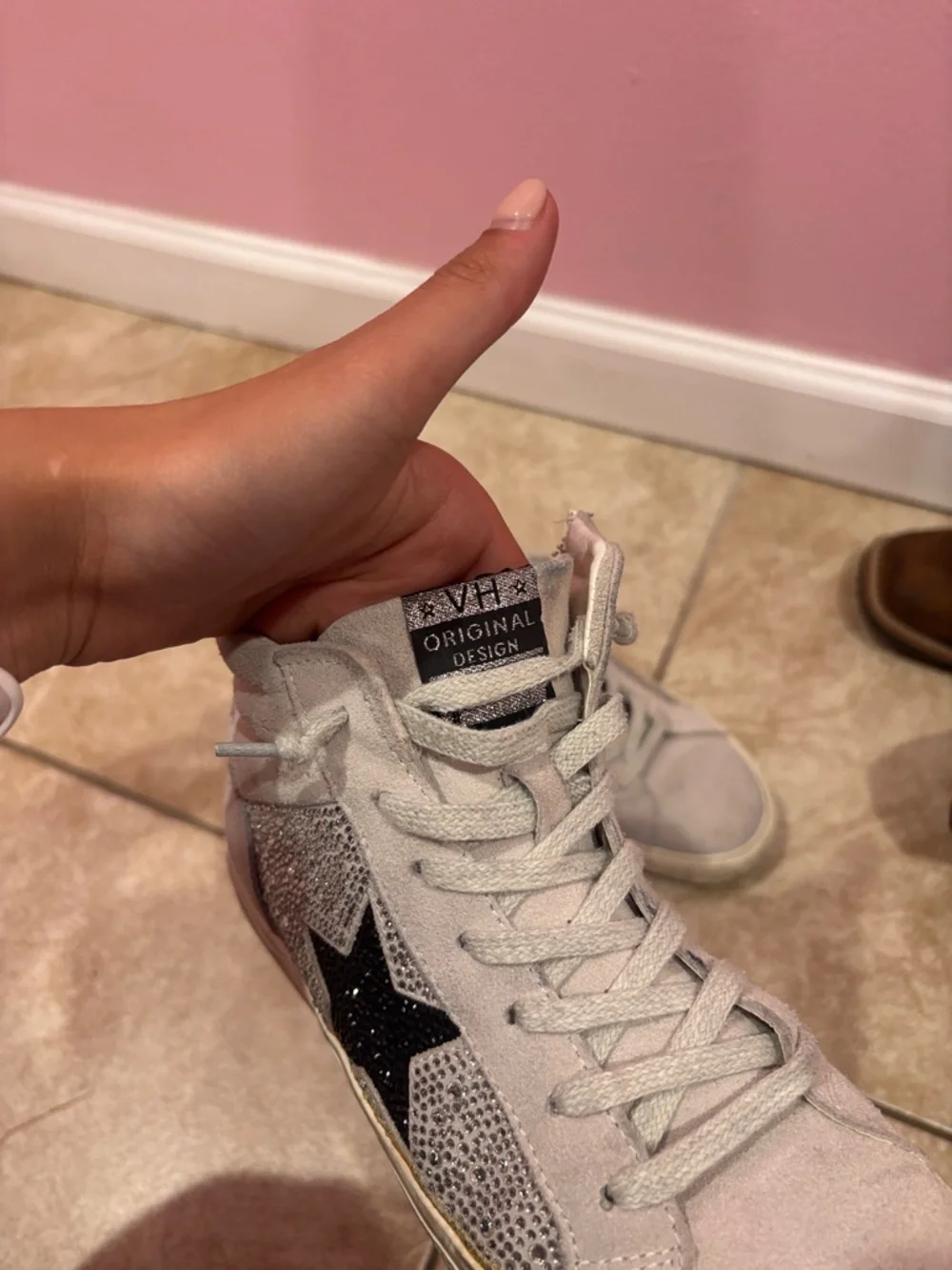 Vintage Havana Women's High-Top Sneakers in Light Gray with Black Star - Picture 2 of 5
